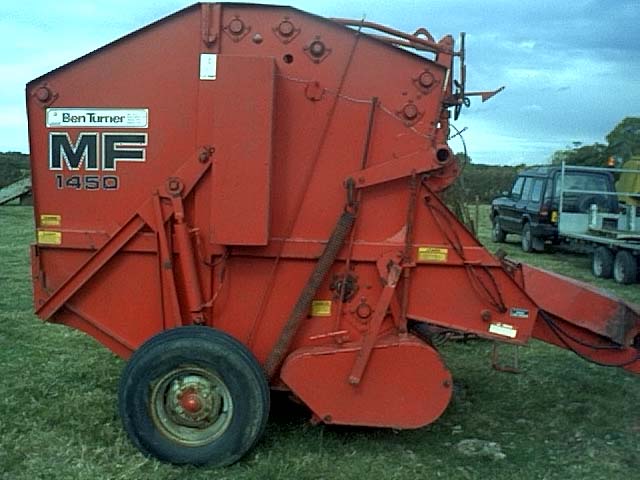 /stock-photos/MF 1450 baler.jpg